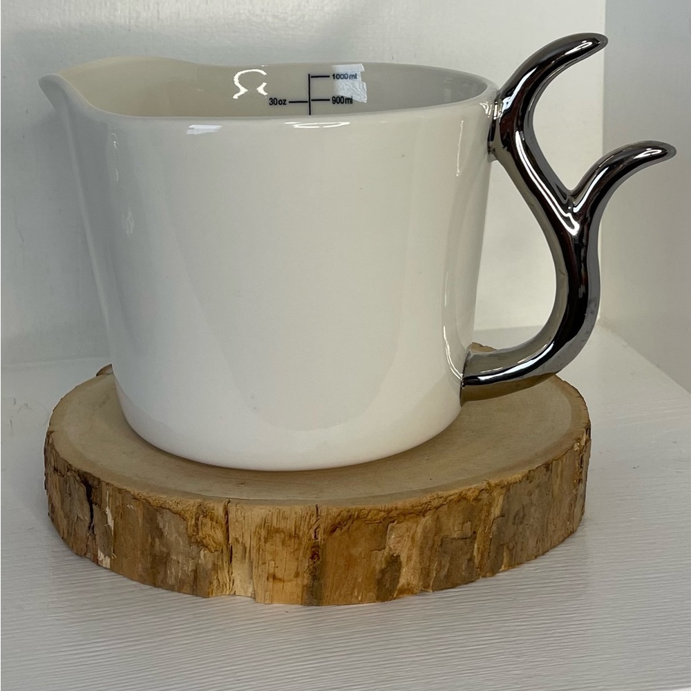 The Bake Shop Measuring Cup with Silver Antler Handle